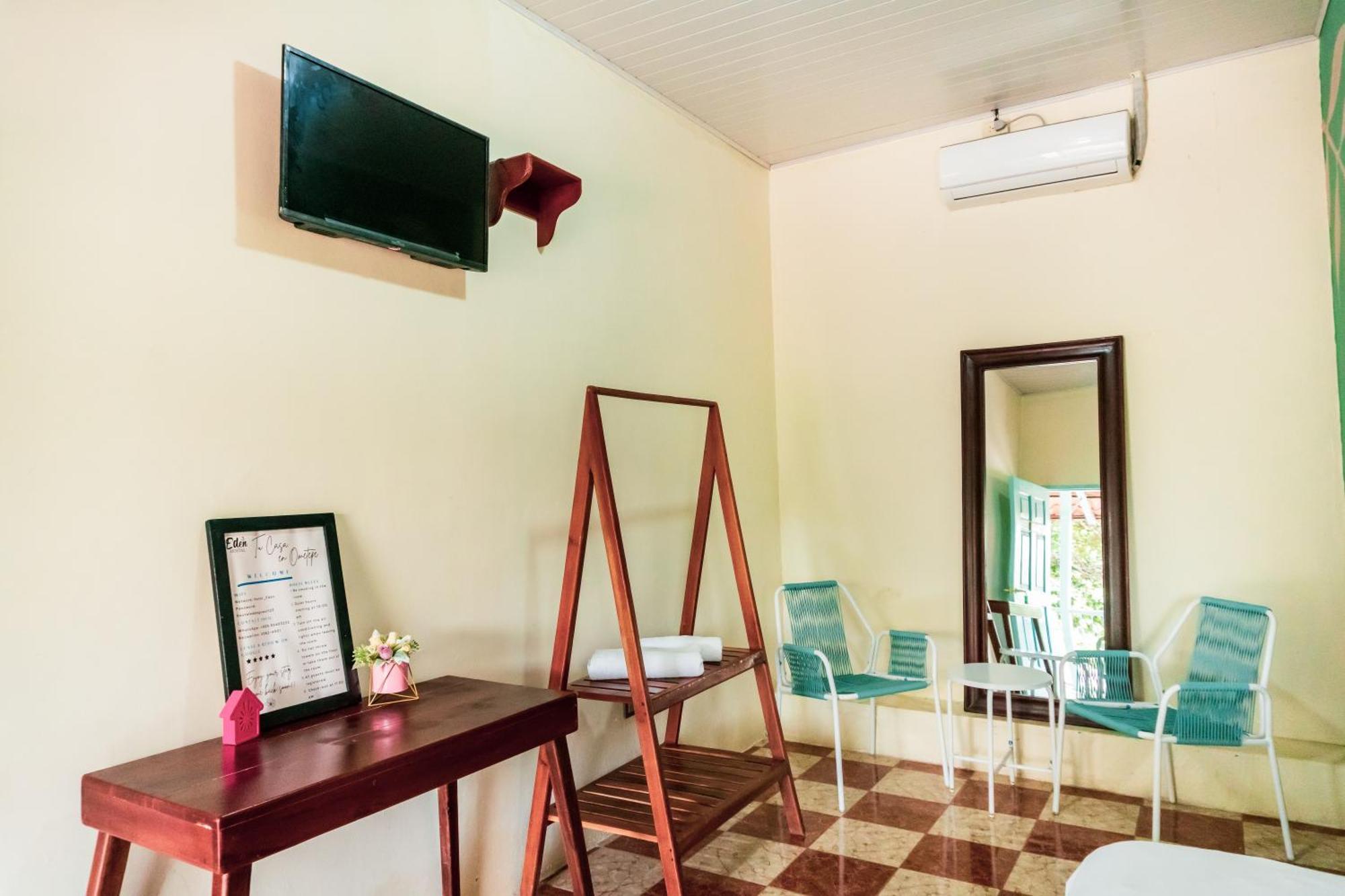 Hostal Eden Мойогальпа Экстерьер фото